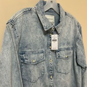American Eagle Pearl Snap Button Up Denim Shirt